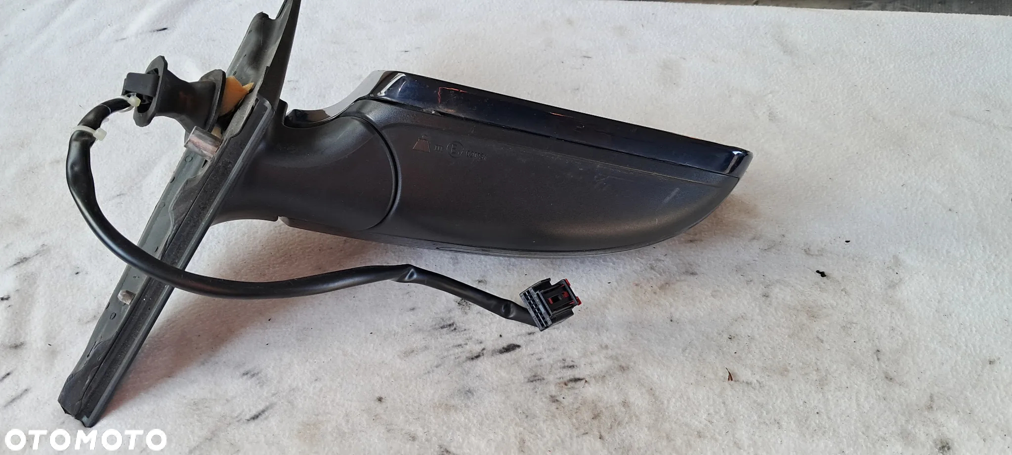 Lusterko Prawe LZ5A/LY9B Audi A4 B8 UK 6-Pin/Kabli - 6