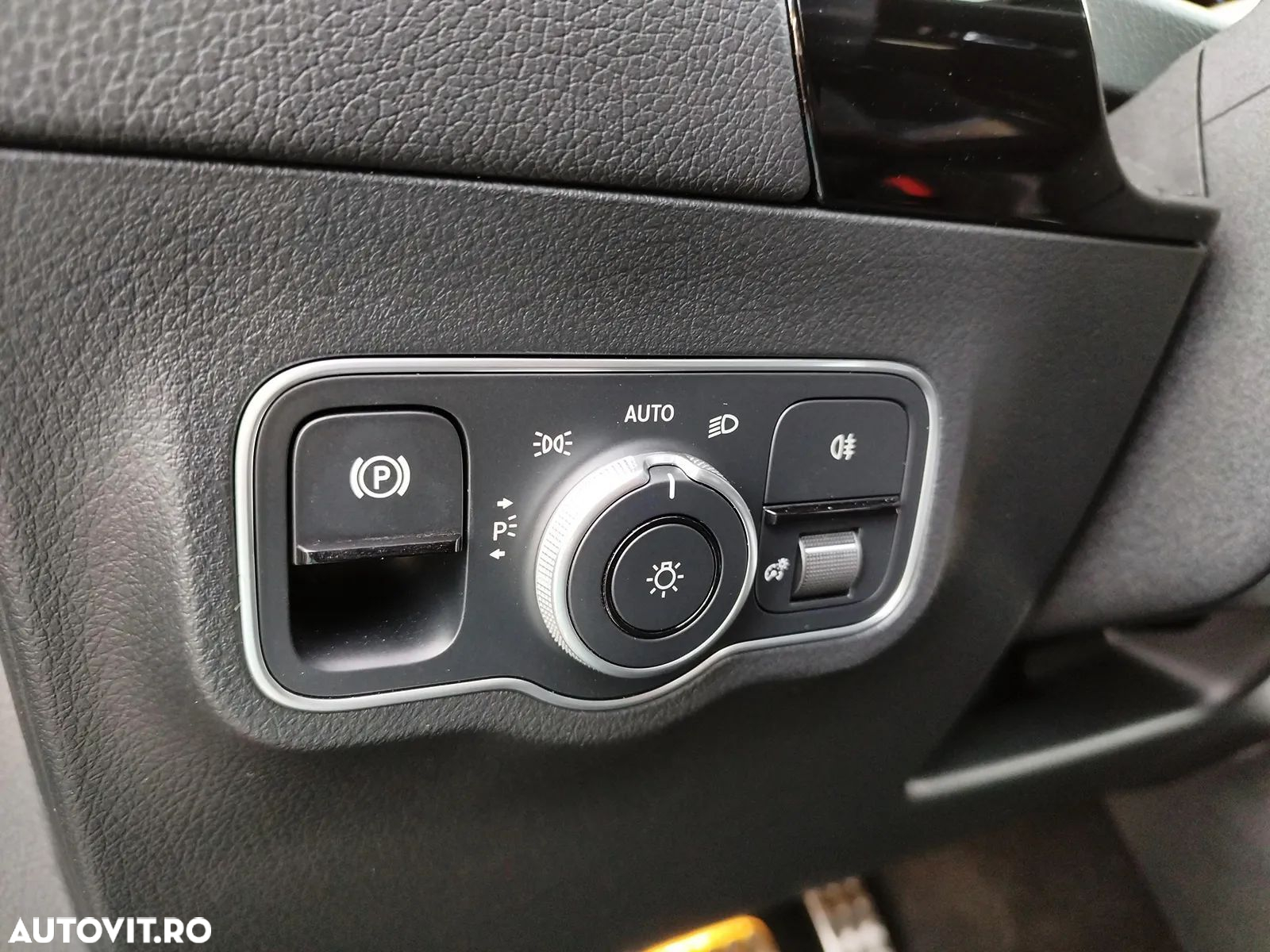 Mercedes-Benz GLA - 19