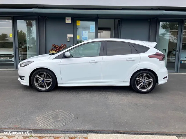 Ford Focus 1.5 TDCi ST-Line - 5