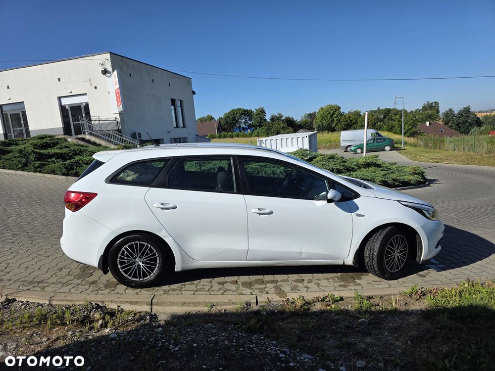 Kia Ceed 1.6 CRDi M - 4