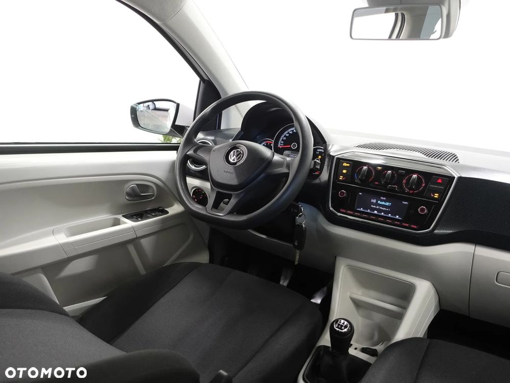 Volkswagen up! - 29