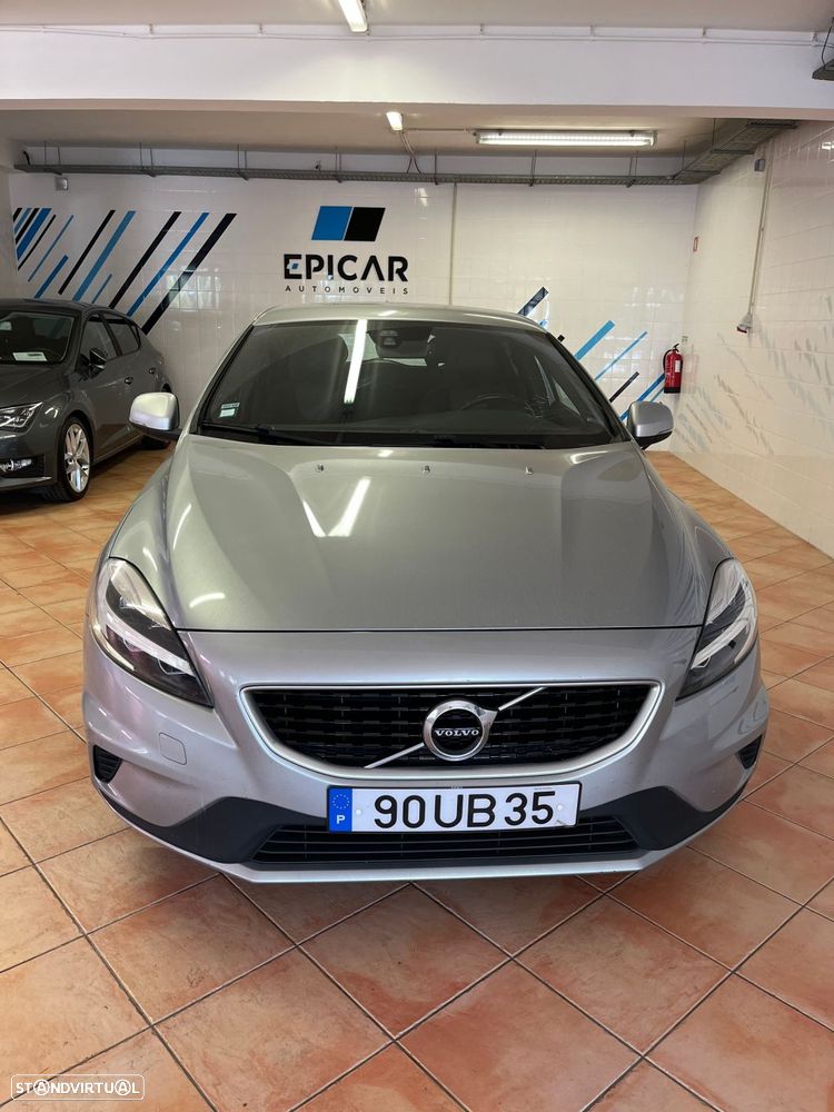Volvo V40 2.0 D2 R-Design Momentum - 2
