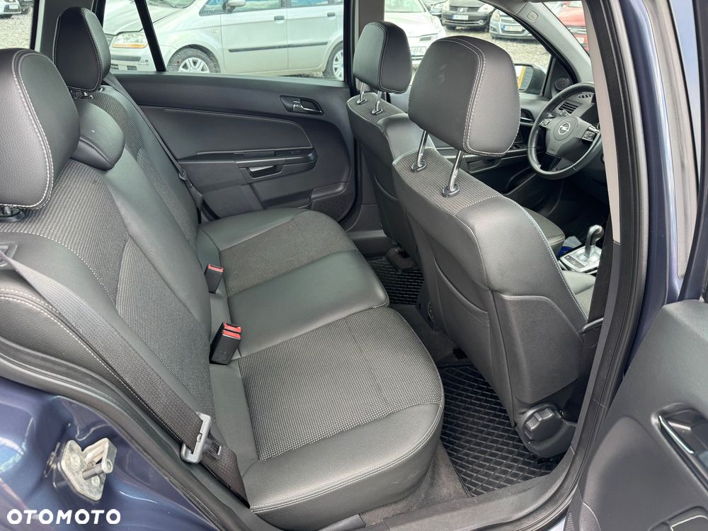 Opel Astra 1.6 Essentia EasyTronic - 11
