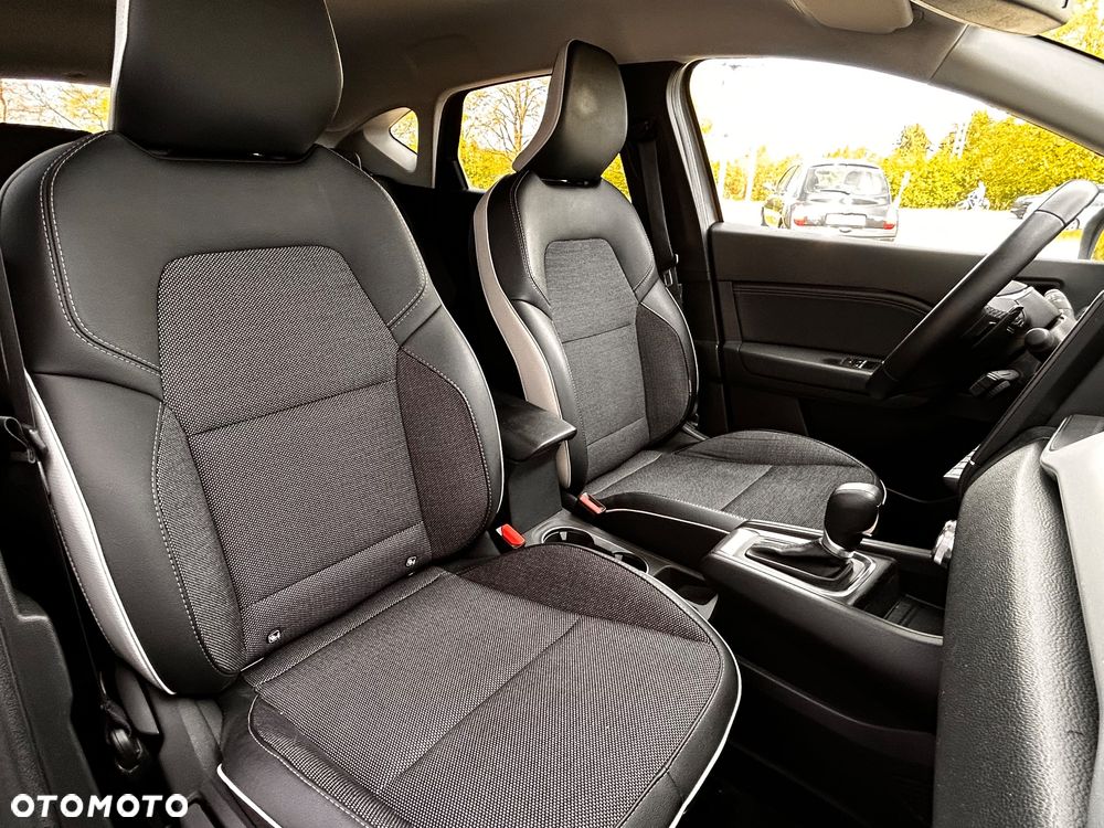Renault Captur 1.3 TCe mHEV Intens EDC - 28
