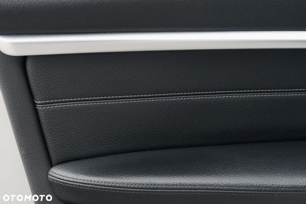 BMW Seria 3 320d xDrive M Sport Shadow sport - 28