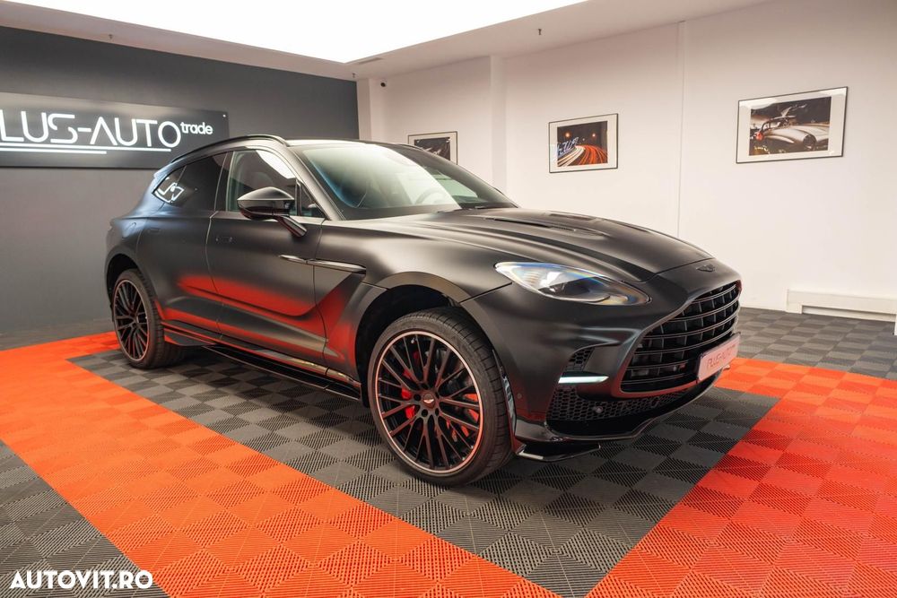 Aston Martin DBX