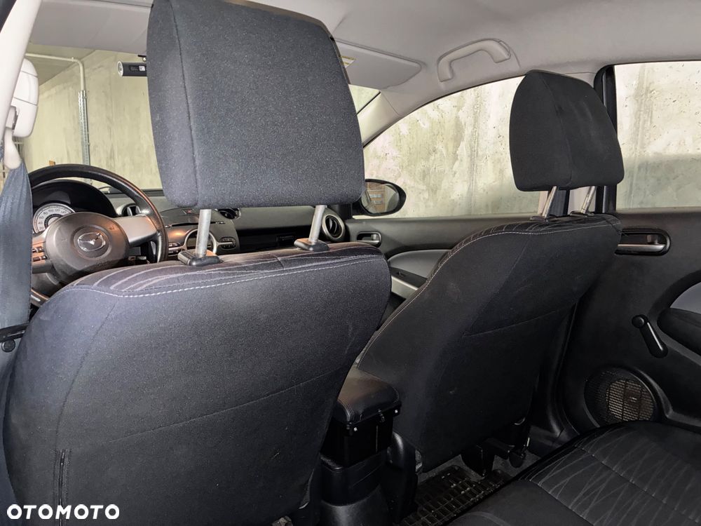 Mazda 2 - 17