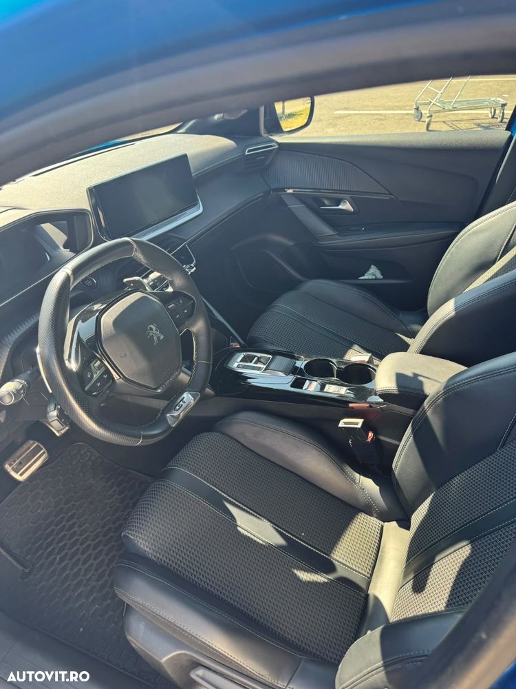 Peugeot 208 1.2 L PureTech STT EAT8 GT Line - 18