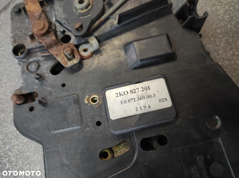 ZAMEK KLAPY TYLNEJ TYŁ VW CADDY 3 04-15R 2K0 2K5 WYSYŁKA !!! - 3