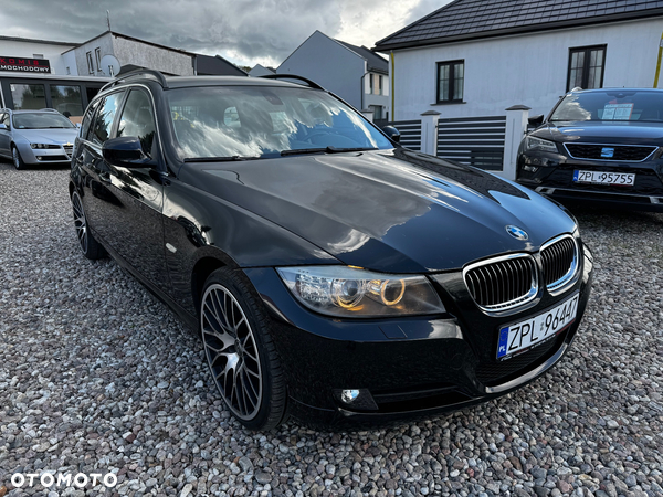 BMW Seria 3 330d DPF Touring Edition Lifestyle