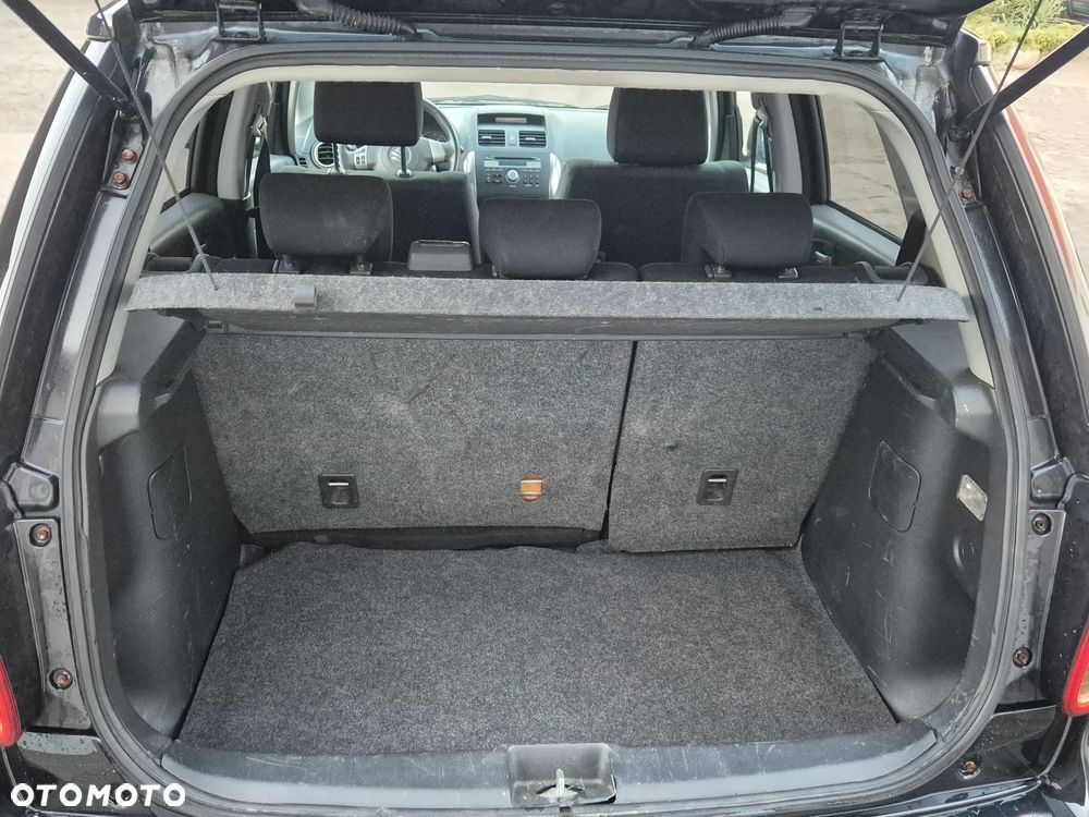 Suzuki SX4 1.6 VVT 4x2 Comfort - 16