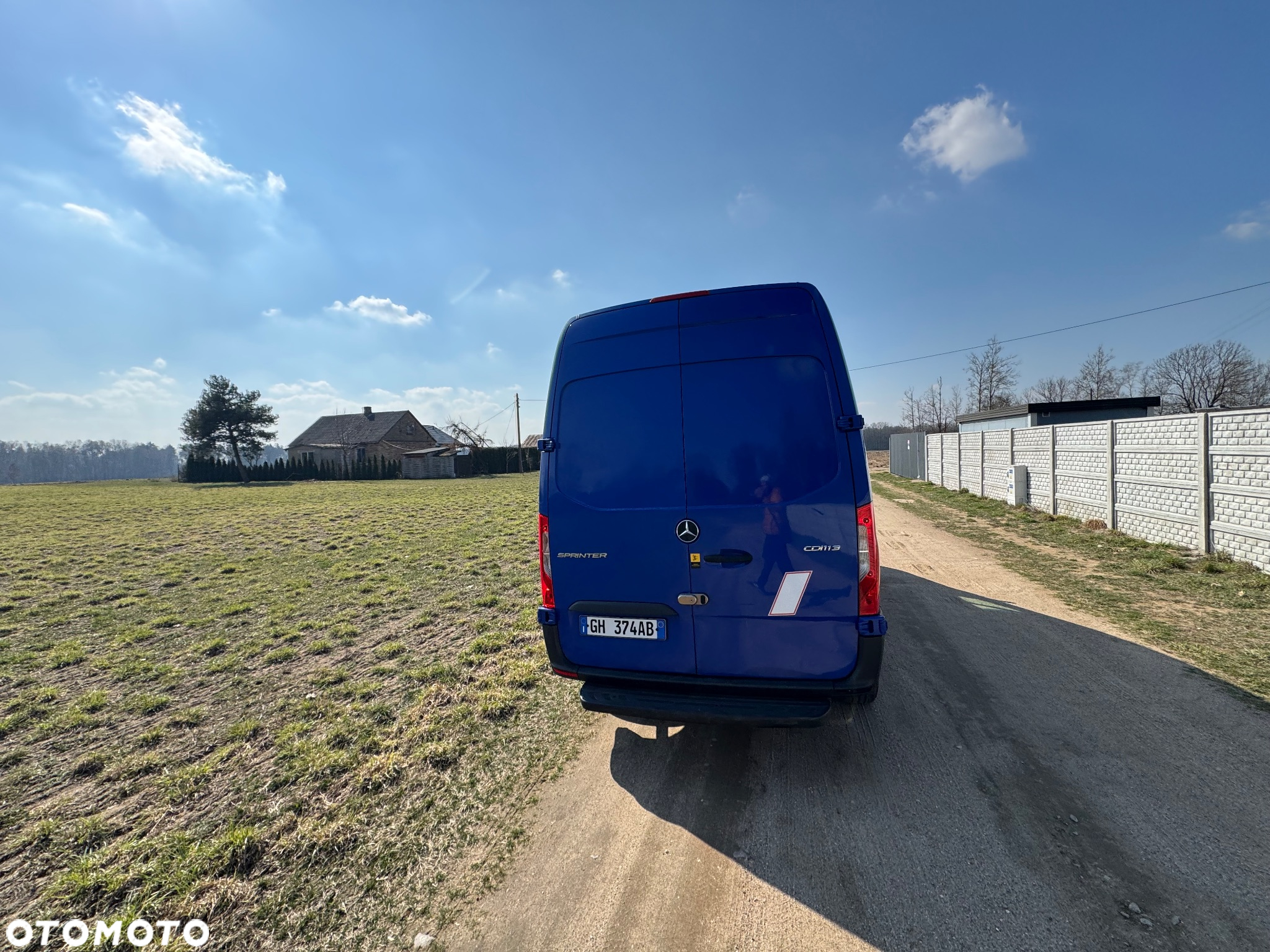 Mercedes-Benz Sprinter - 11