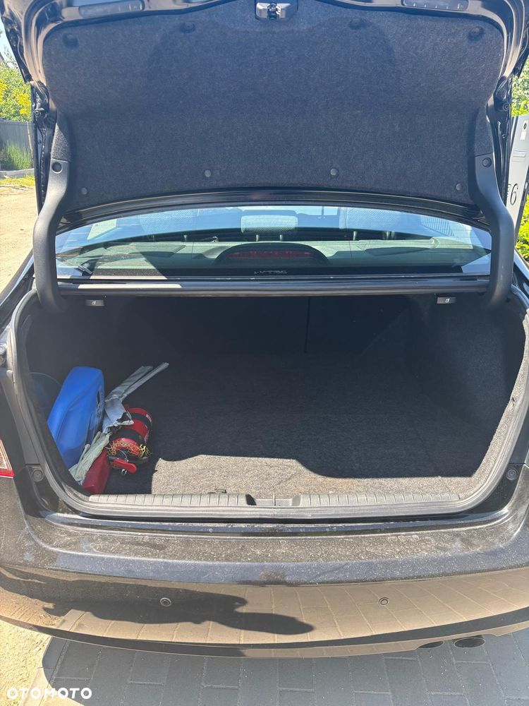 Honda Civic 1.8 Base - 10