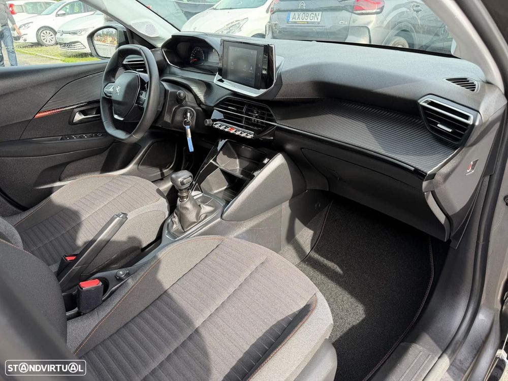 Peugeot 208 1.2 PureTech Allure - 15