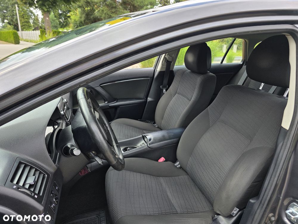Toyota Avensis 1.8 Sol plus - 18
