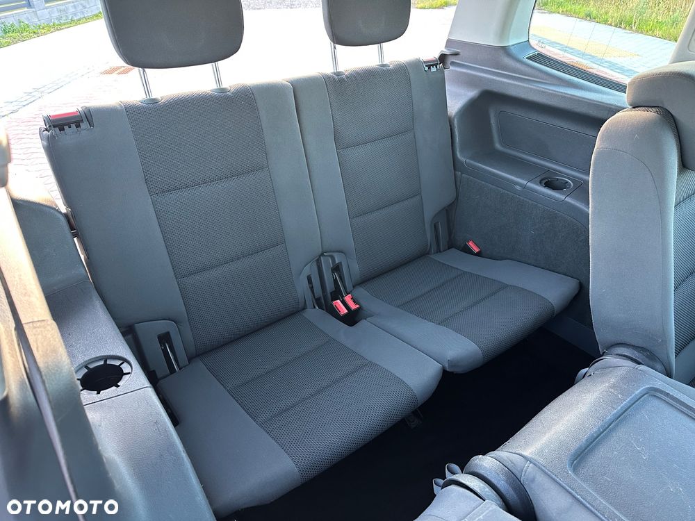Volkswagen Touran 1.6 TDI DPF Trendline - 31
