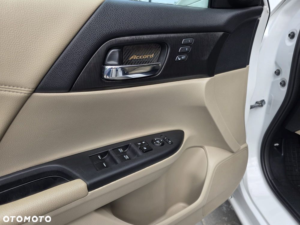 Honda Accord - 25