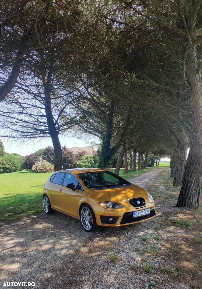 Seat Leon 2.0 T FSI Cupra R - 2
