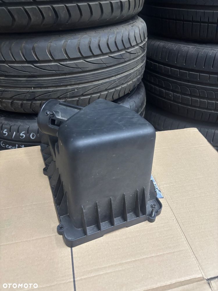 JEEP CHEROKEE KL LIFT 2019 2.4 GÓRNA OBUDOWA FILTRA POWIETRZA - 3