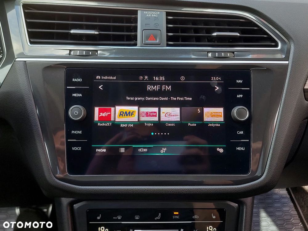 Volkswagen Tiguan - 26