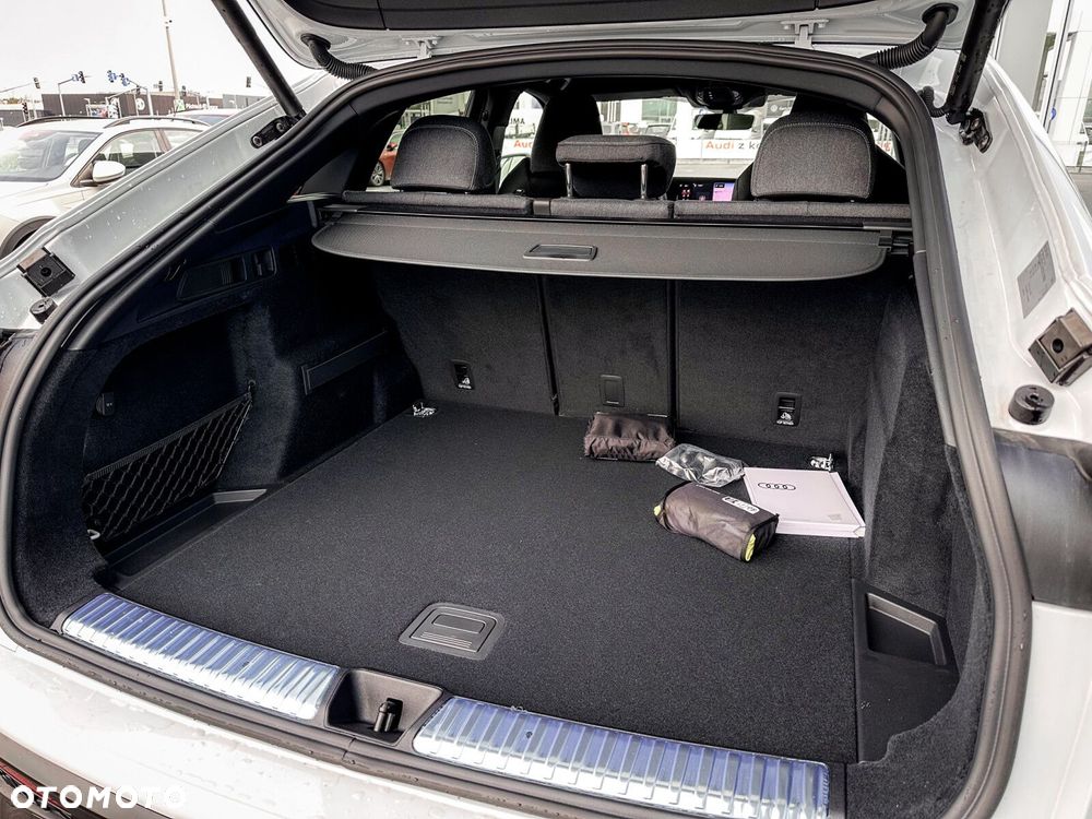 Audi Q5 Sportback - 9