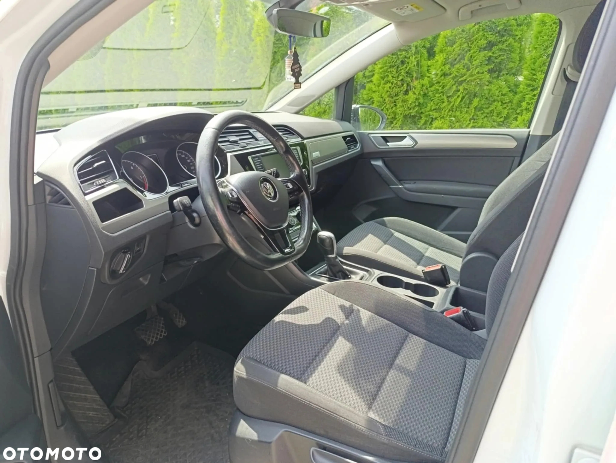 Volkswagen Touran 2.0 TDI BMT Comfortline DSG - 10