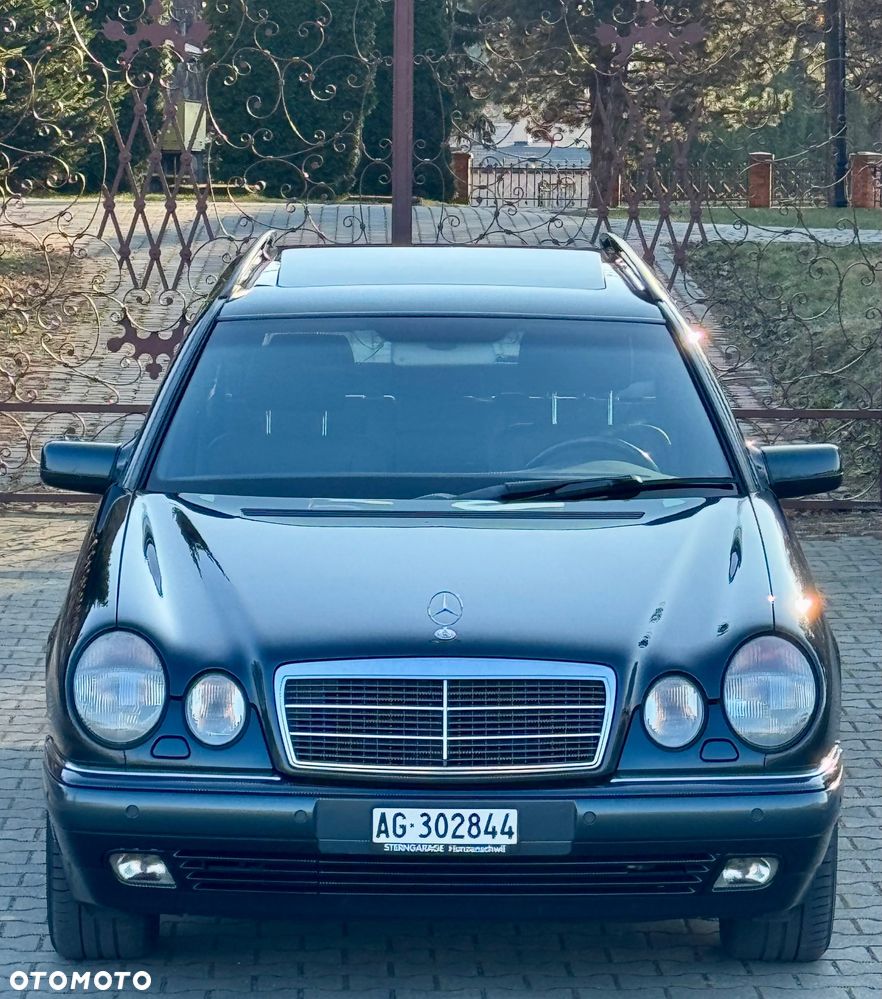 Mercedes-Benz Klasa E 320 T 4-Matic Elegance - 14
