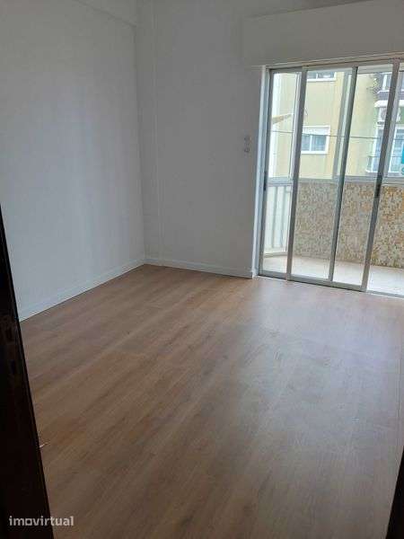Arrendo bonito T1 em Cacilhas, Almada - Grande imagem: 4/9