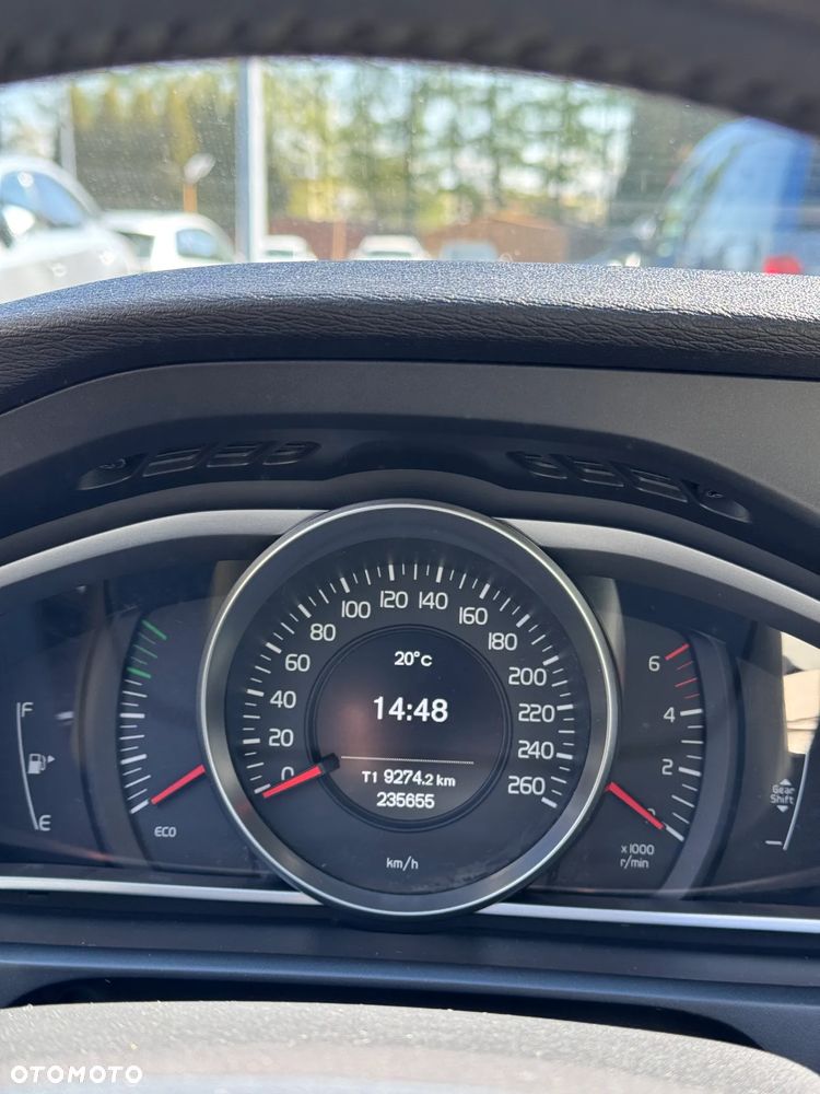 Volvo V40 D3 Kinetic - 15