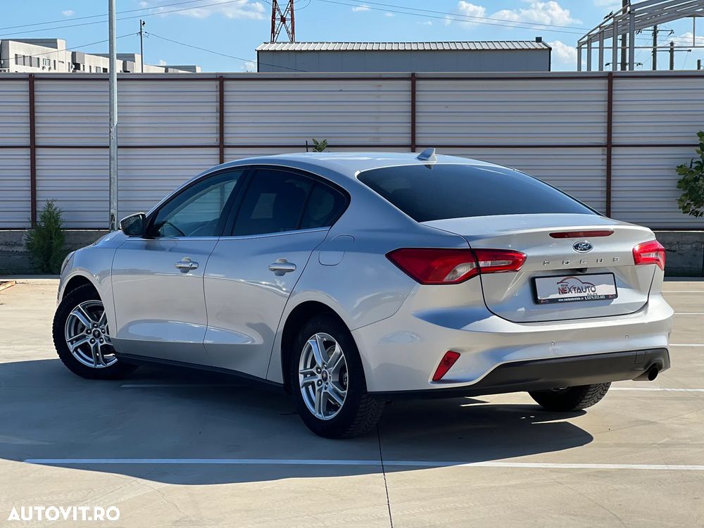 Ford Focus 2022 photo 4