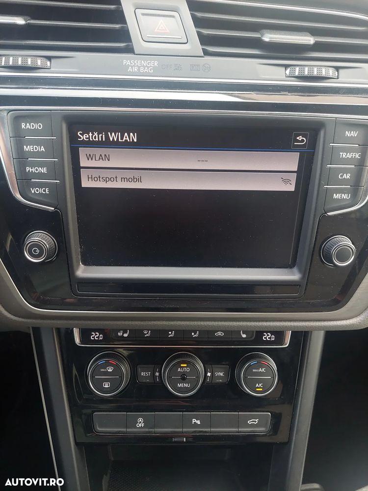 Volkswagen Touran - 17