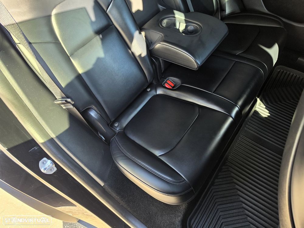 Tesla Model Y Standard - 36