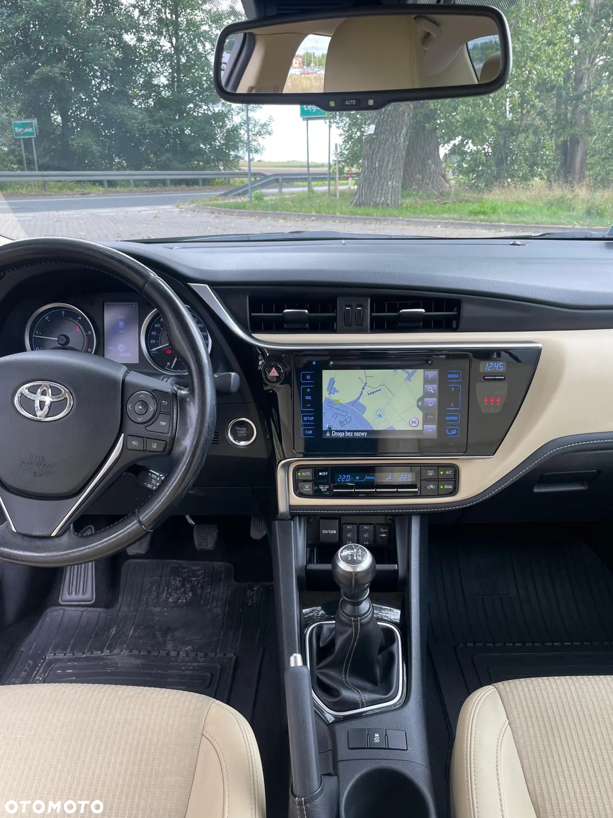 Toyota Corolla 1.4 D-4D Premium EU6 - 6