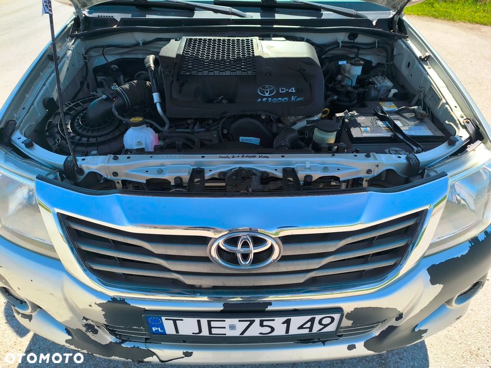Toyota Hilux - 8
