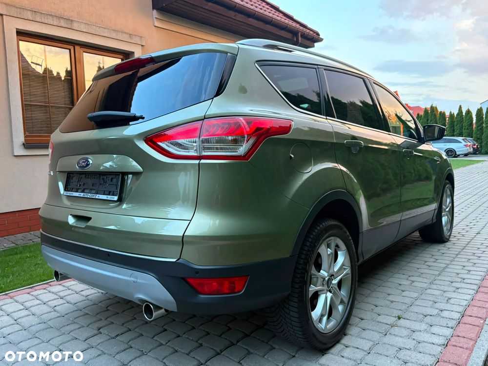 Ford Kuga 2.0 TDCi 4x4 Titanium - 4