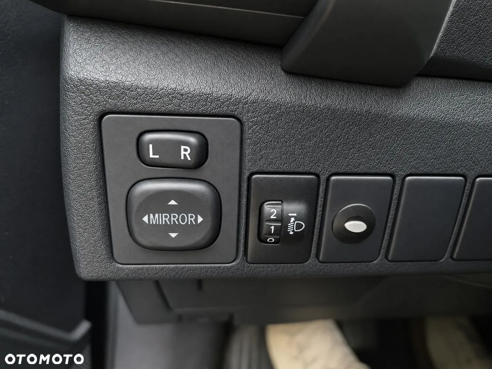 Toyota Auris 1.6 Classic Plus - 16