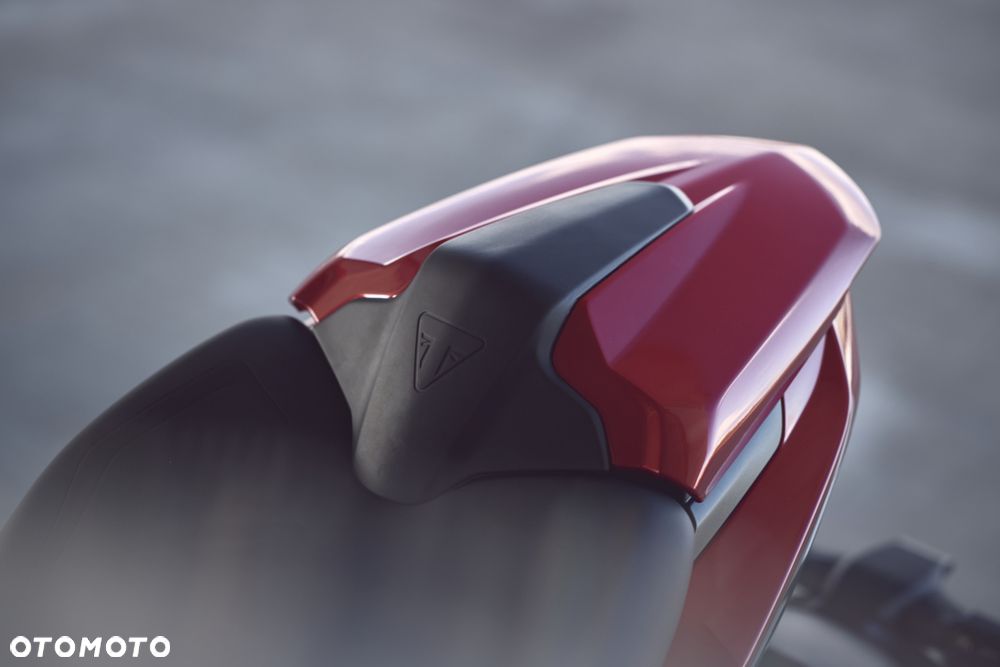 Triumph Trident - 12