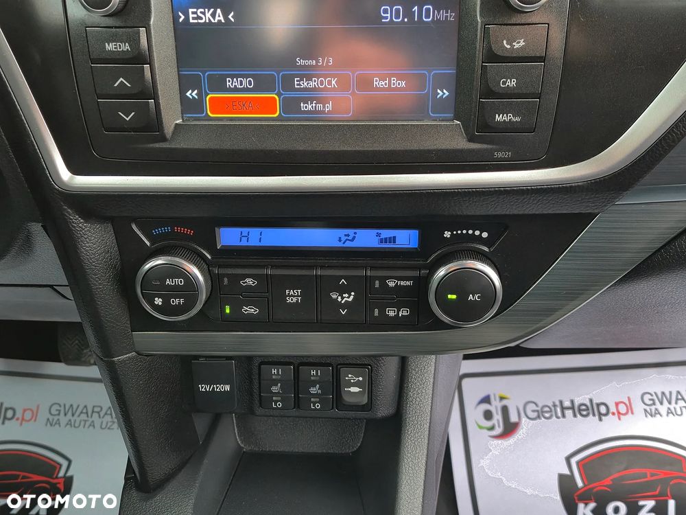 Toyota Auris 1.6 Executive - 27