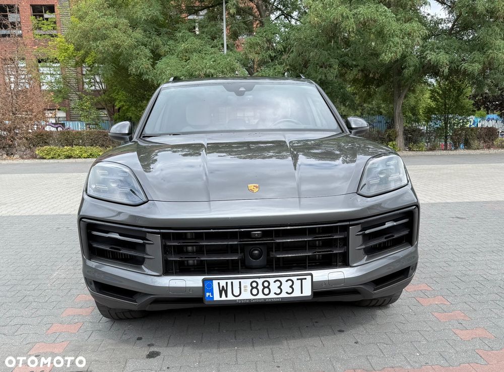 Porsche Cayenne - 1