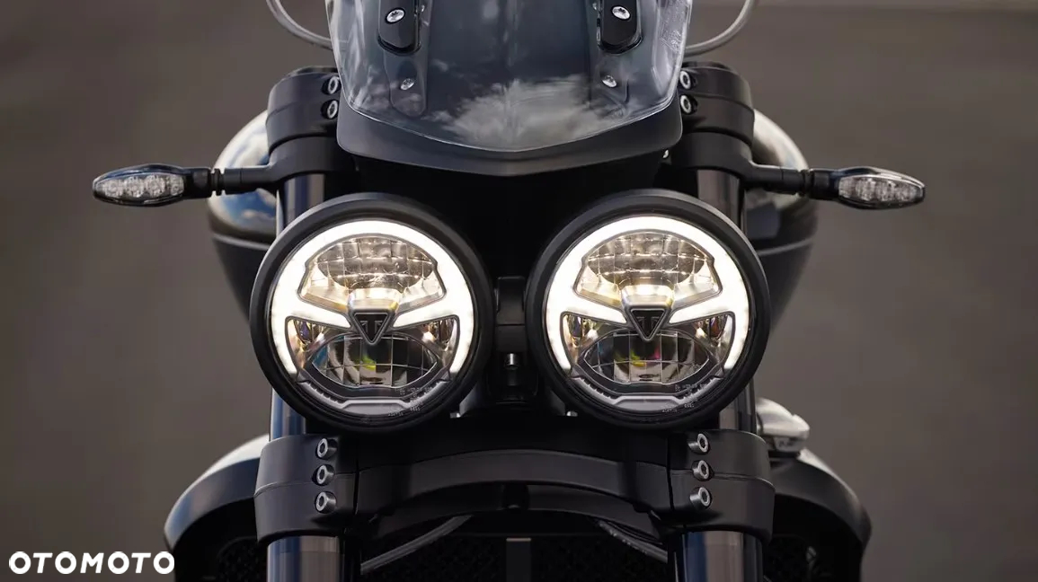 Triumph Rocket - 17
