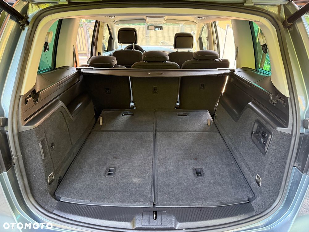 Volkswagen Sharan 2.0 TDI Comfortline DSG - 21