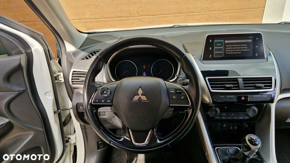 Mitsubishi Eclipse Cross - 29