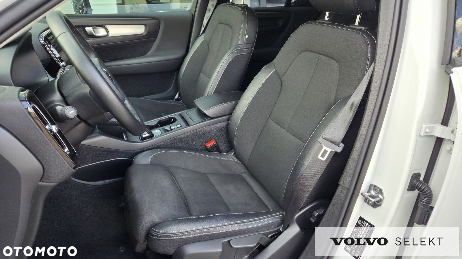 Volvo XC 40 T3 Momentum Pro - 8