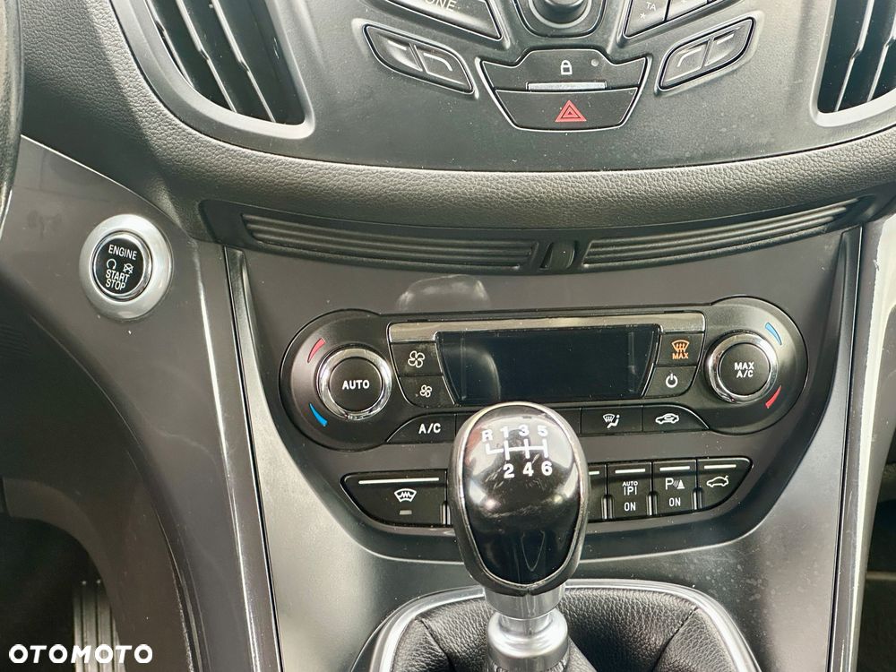 Ford Kuga - 21