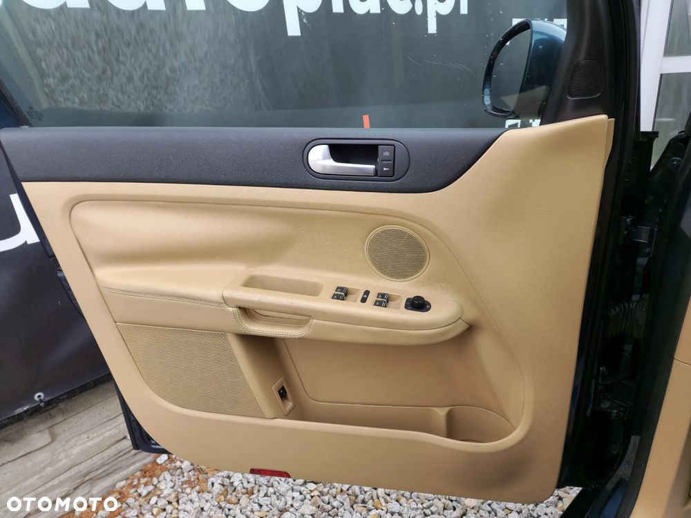 Volkswagen Golf Plus 1.9 TDI Edition - 26