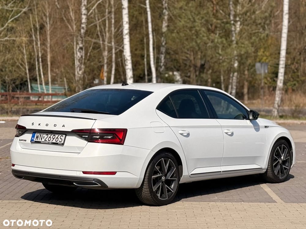Skoda Superb 2.0 TDI SCR Sportline DSG - 4