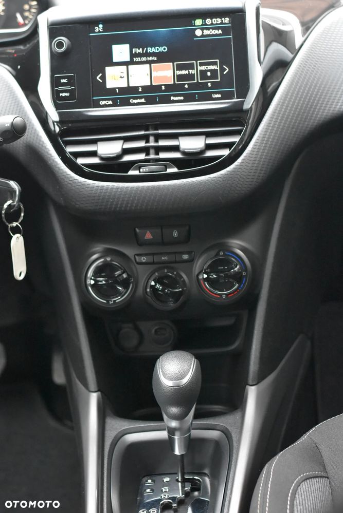 Peugeot 2008 PureTech 110 Stop&Start EAT6 Crossway - 6