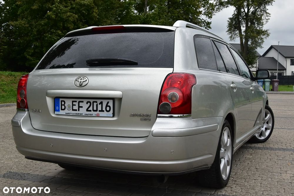 Toyota Avensis 2.0 VVT-i Automatik Executive - 32