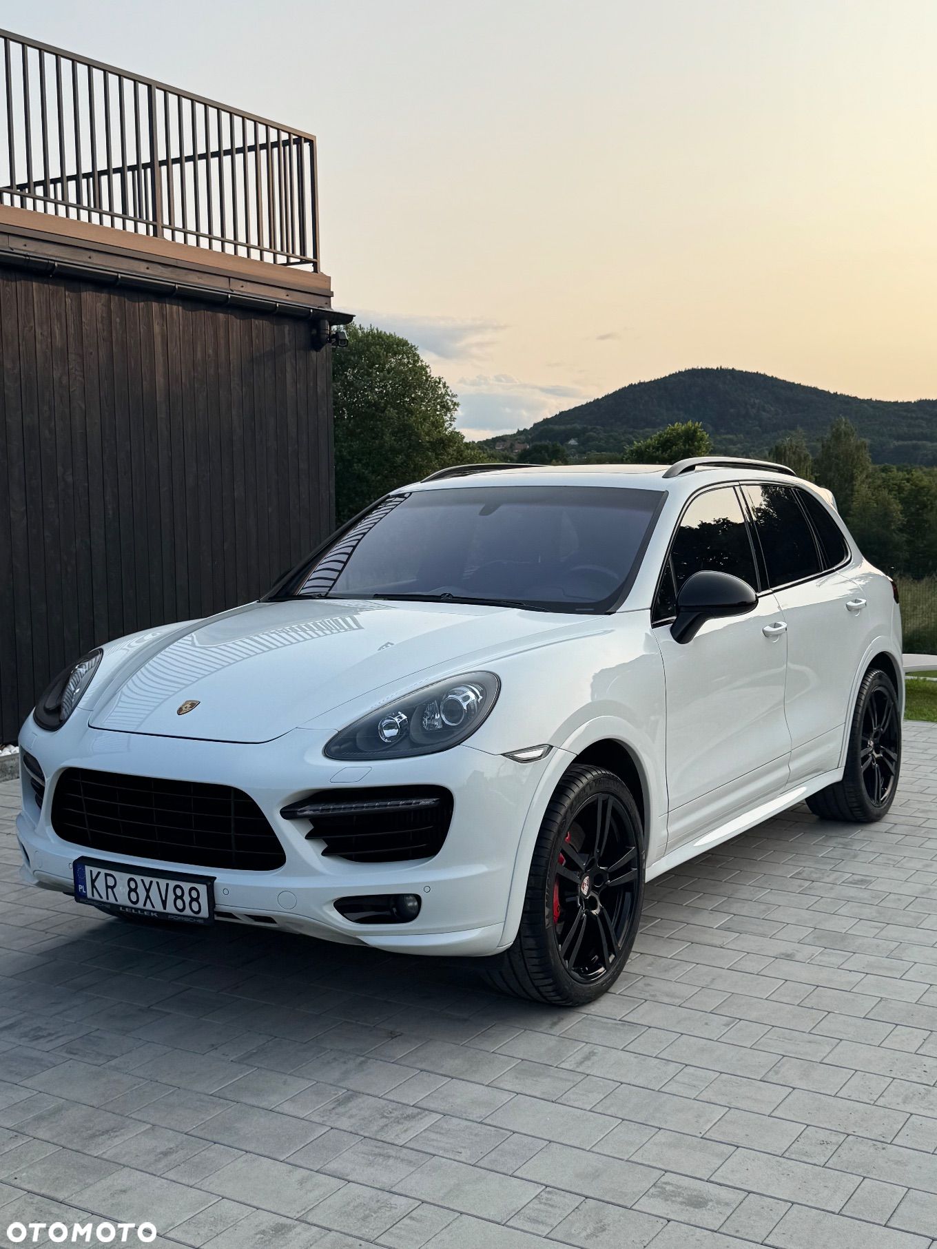 Porsche Cayenne Turbo - 1