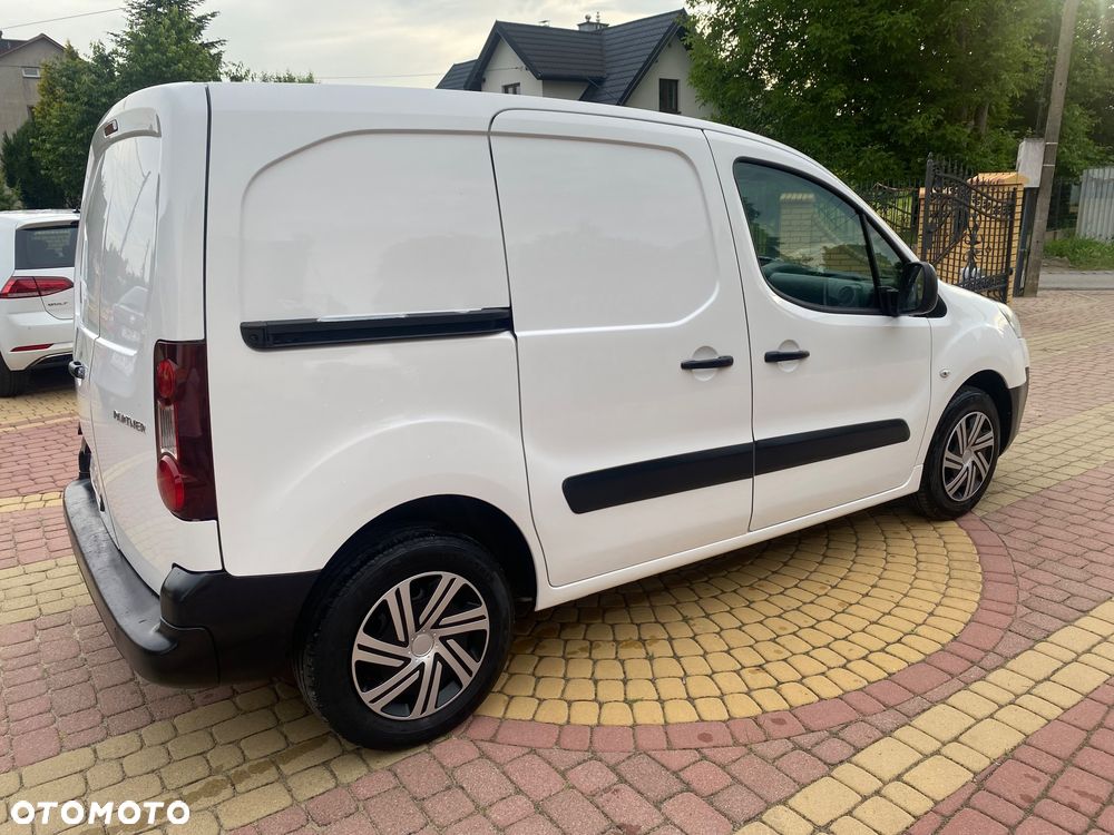 Peugeot PARTNER 1.6HDI 3-osobowy zakupiony w slonie w Rzeszowie - 4